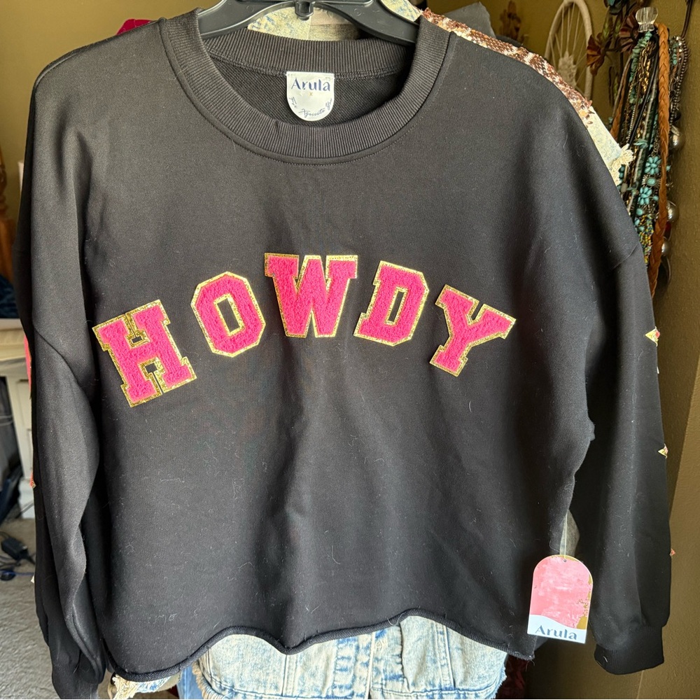 Arula Black Sweatshirt with Pink 'Howdy'